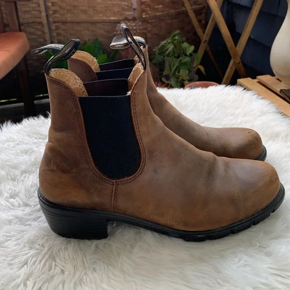 Blundstone Brown Chelsea Boots - Picture 4 of 6